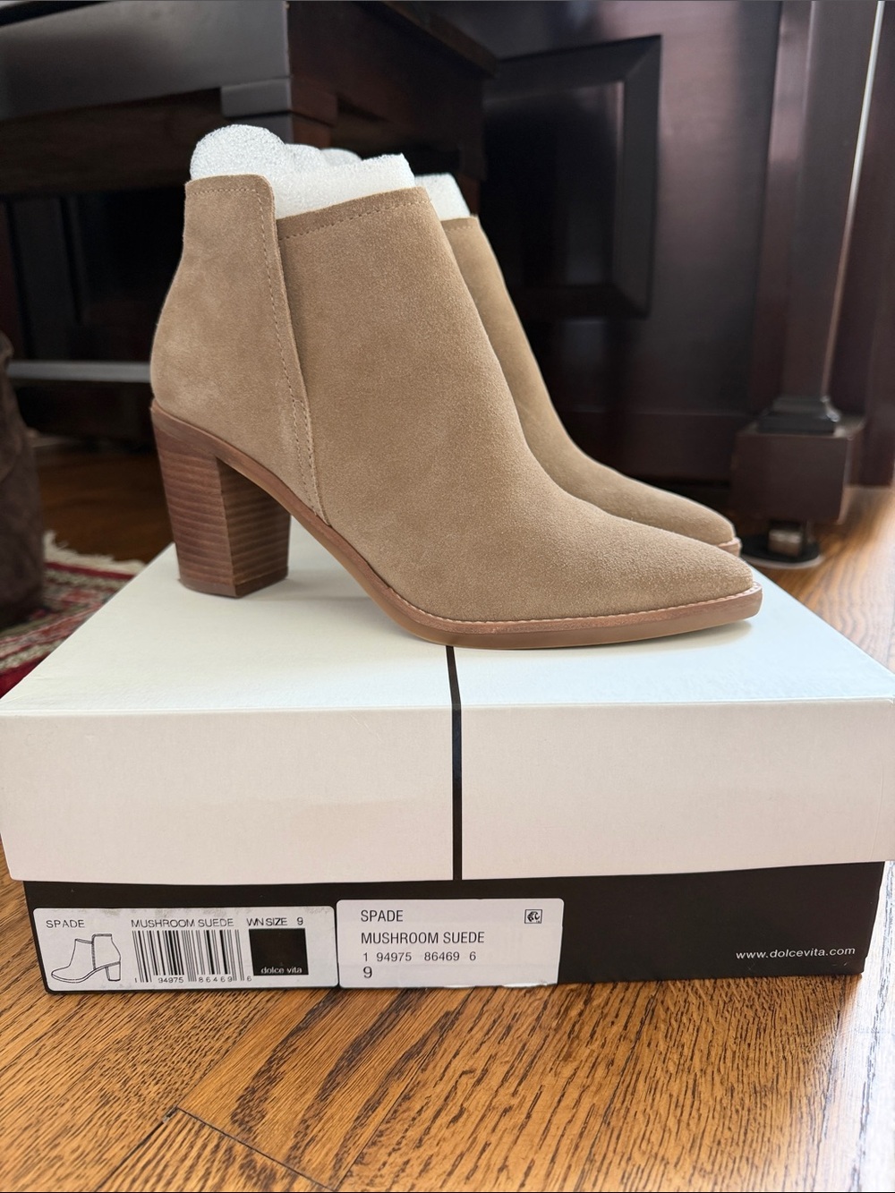 Dolce Vita “Spade” Pointed Toe Block Heel Booties in Mushroom Suede Sz 9